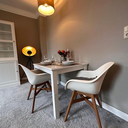 Апартаменты Moderner Altbaucharme In Zentraler Lage Киль Экстерьер фото